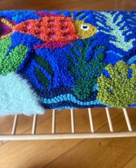 detail algue et poisson banc tufté fonds marins chaumiere oiseau