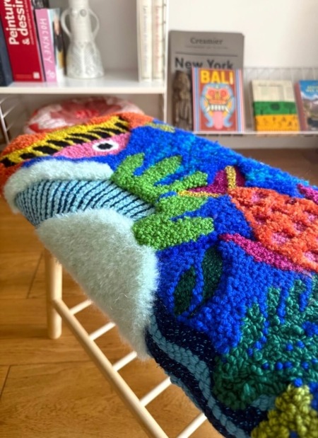 pièce unique banc en tufting thème fonds marins par chaumiere oiseau studio