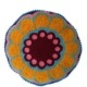 Coussin rond tufté à la main en forme de fleur, tons caramel, rose et bleu – Chaumière Oiseau Studio